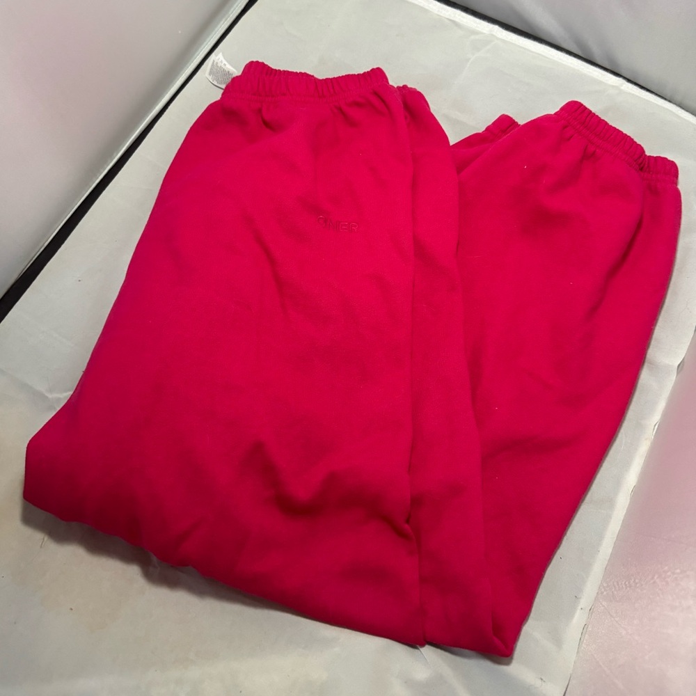 Oner Mid Weight Jogger - Berry Bloom L short